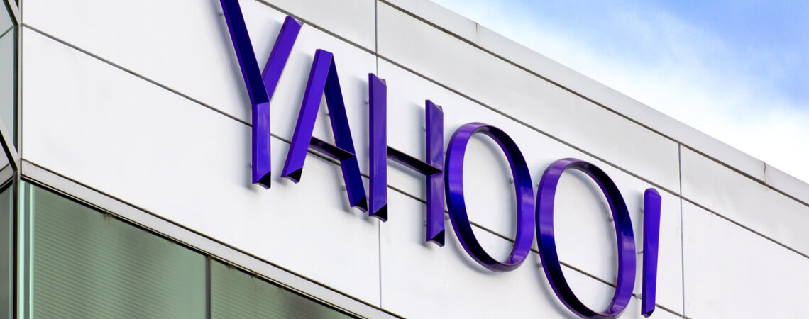 Yahoo Logo an einer Hauswand