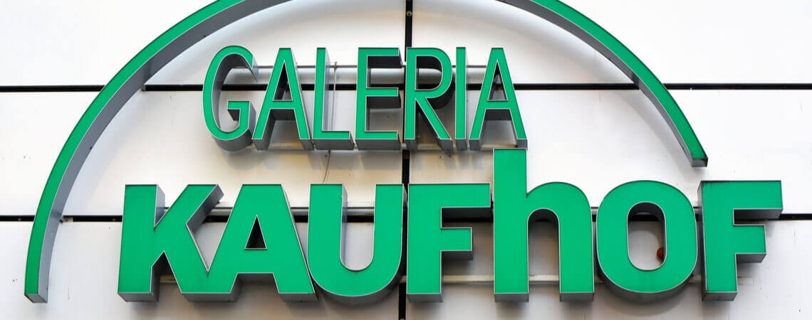 Logo von Galeria Kaufhof an einer Hauswand