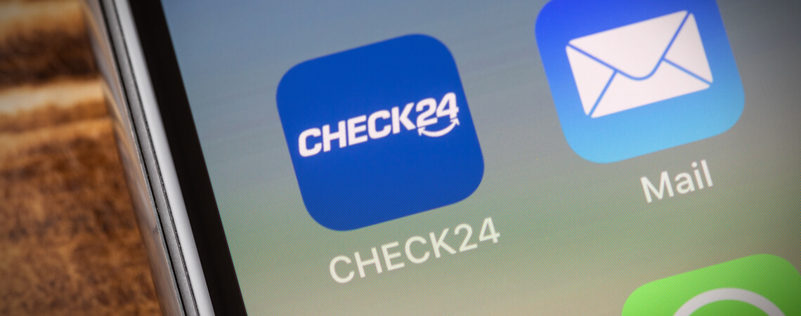 Check24-App auf einem Smartphone