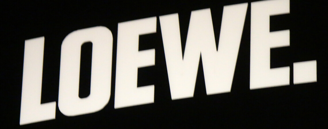 Logo des Markenherstellers Loewe: Weiß auf Schwarz