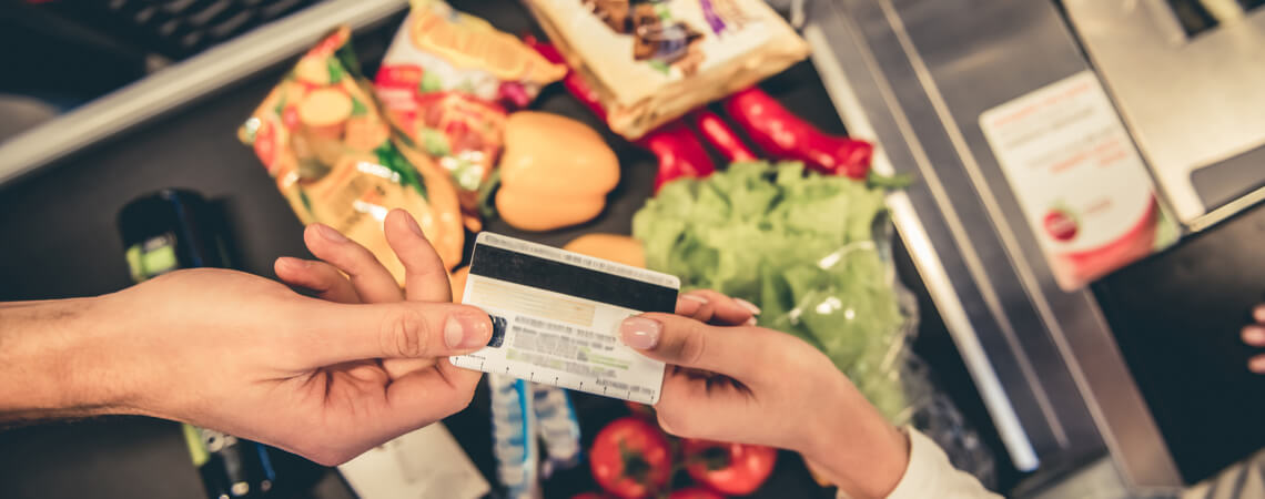Kartenzahlung im Supermarkt