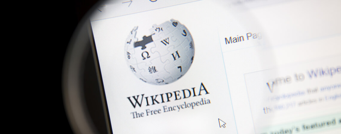Wikipedia-Logo auf einem Screen