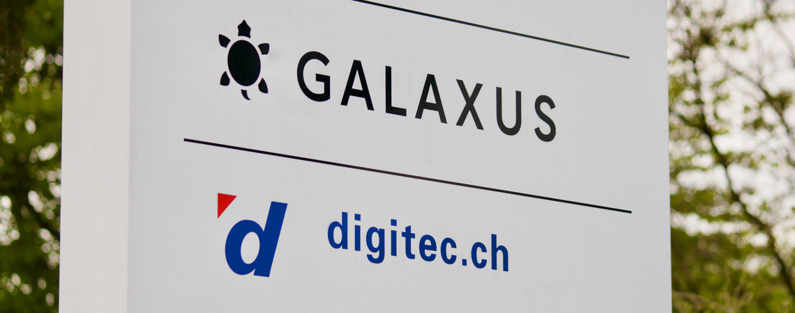 Digitec Galaxus Firmenschild