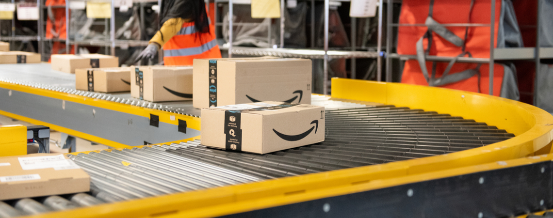 Amazon-Pakete in der Logistik