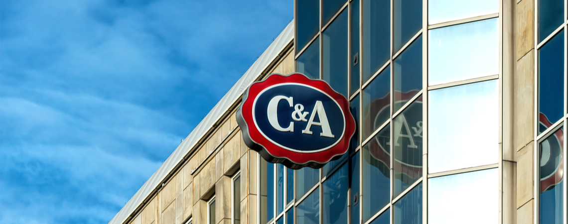 C&A-Logo an Filiale