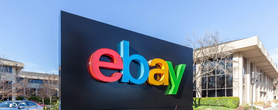 eBay-Schild am Hauptsitz von eBay in San Jose