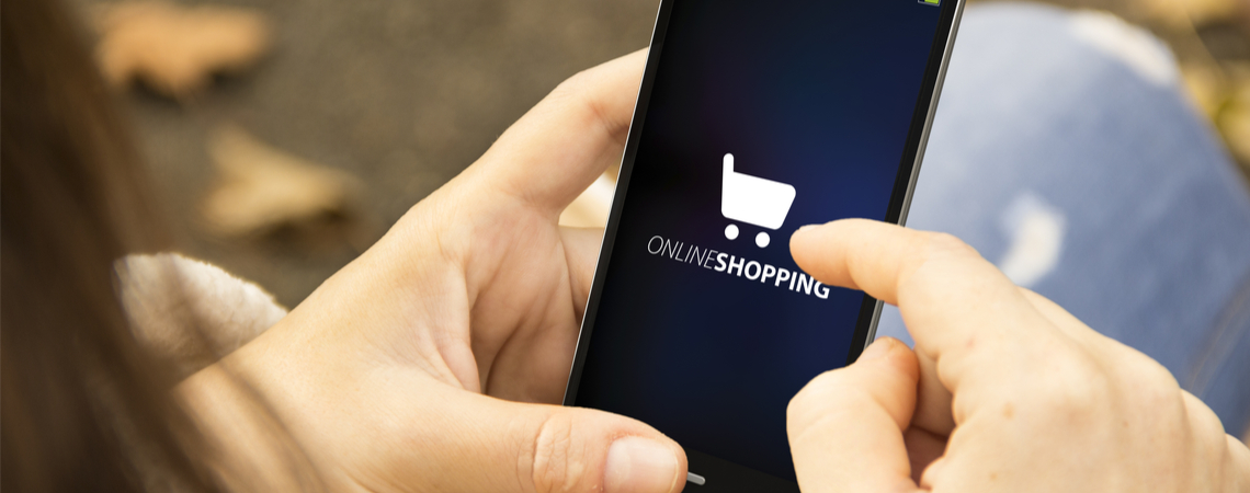 Online-Shopping auf einem Smartphone