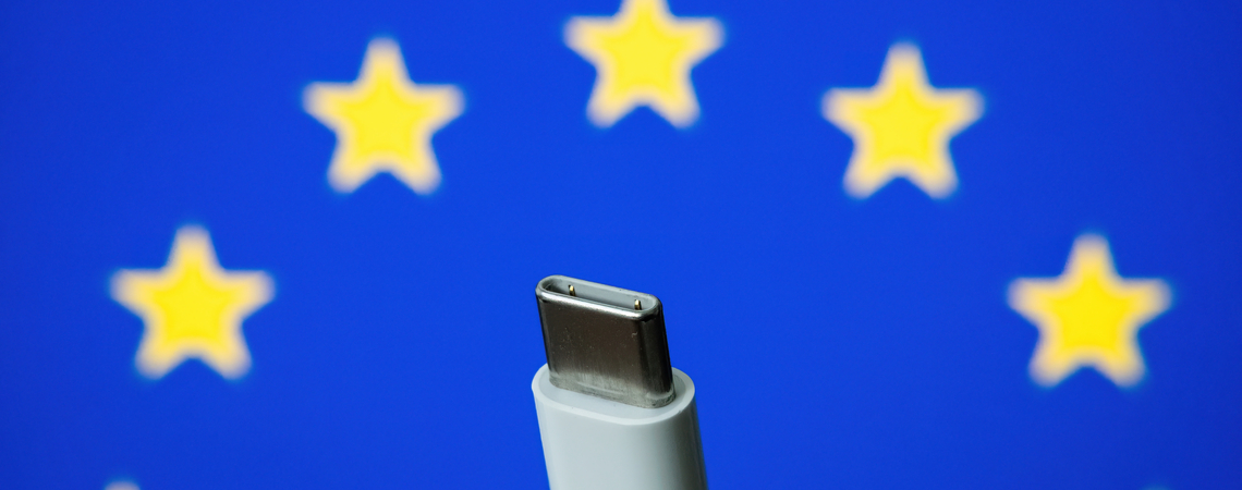 USB-C-Kabel auf EU-Flagge
