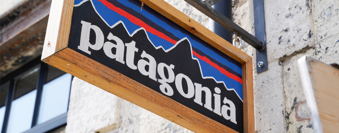 Patagonia Logo an Gebäude