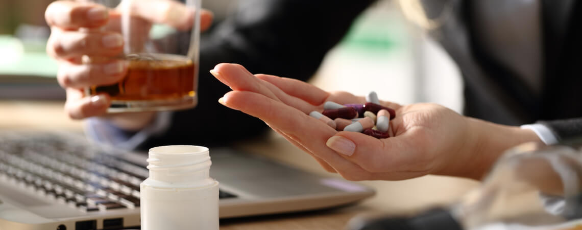Tabletten in Handfläche