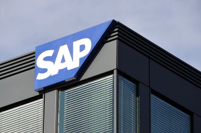 SAP Logo an Hauswand
