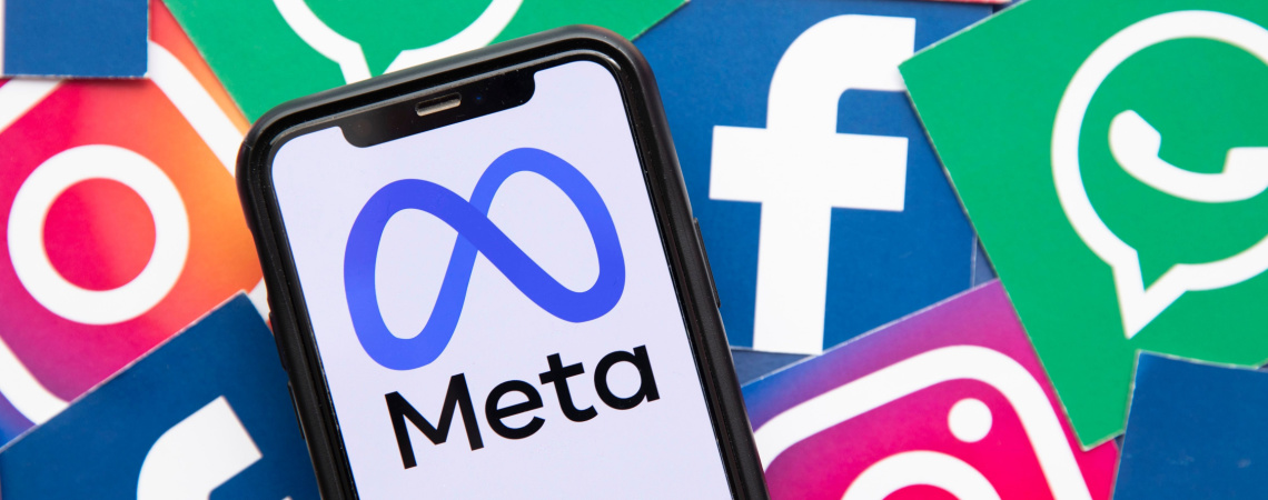 Meta-Logo vor Facebook-, Instagram-, WhatsApp-Icon