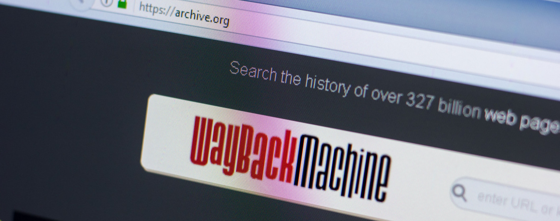 WaybackMaschine-Webseite auf Computer