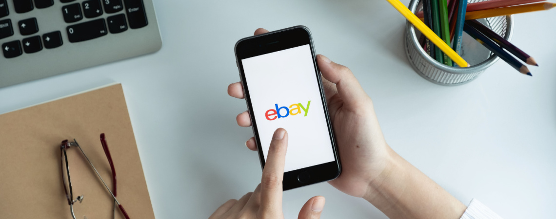 Ebay-Logo auf Smartphone