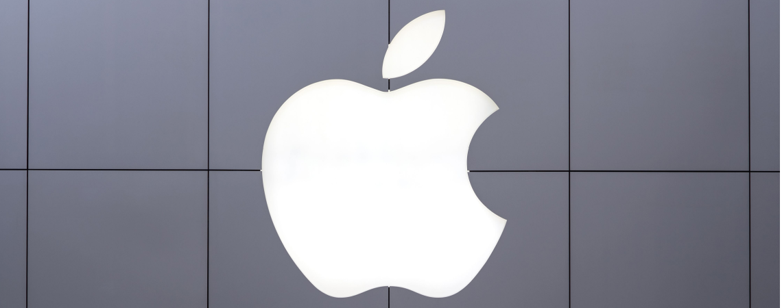 Apple-Logo an Hauswand