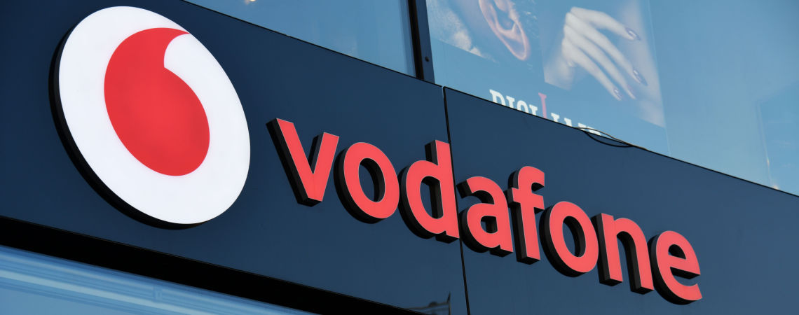 Vodafone-Logo am Geschäft
