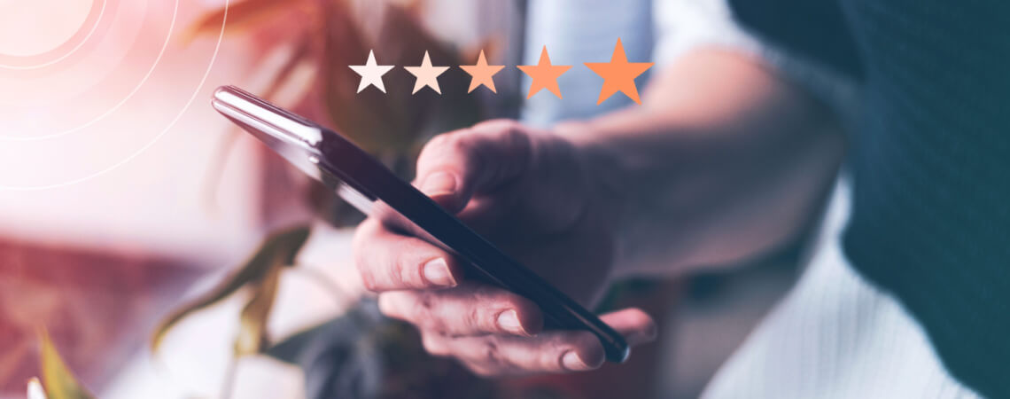 Bewertungen im Online-Handel: Nutzer gibt Sterne-Rezension via Smartphone
